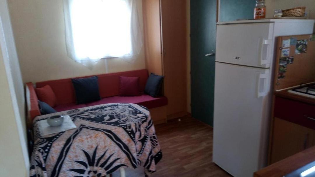 Mobilhome 4/5 P /Gorges Du Verdon / Tout Equipe / / Tout Confort / Refait A Neuf / Lac De Ste Croix A Proximite Сен-Круа-дю-Вердон Екстериор снимка